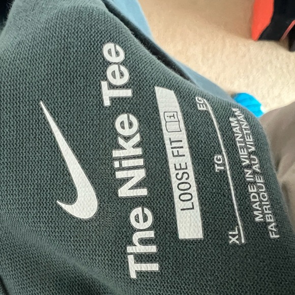 Nike Green Long Sleeve Tee - Picture 4 of 4